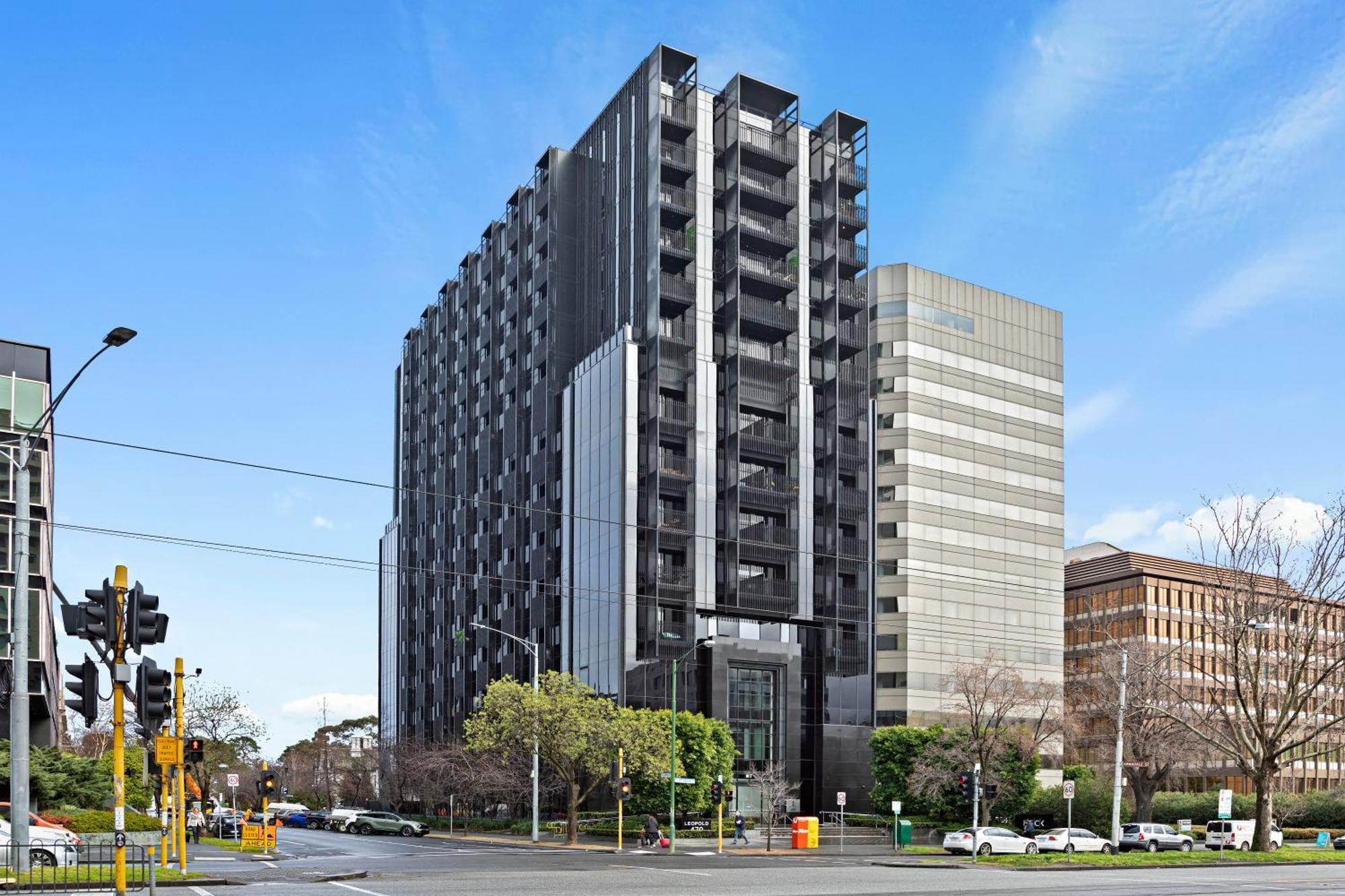 Complete Host Leopold Apartments メルボルン エクステリア 写真